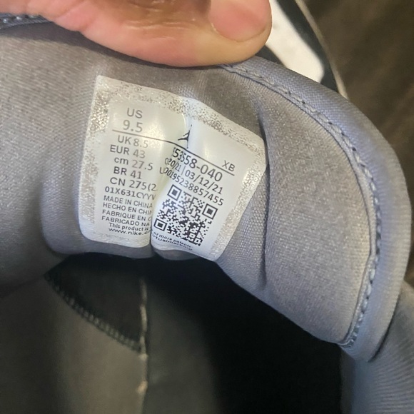 Air Jordan 1 Low - Picture 5 of 9